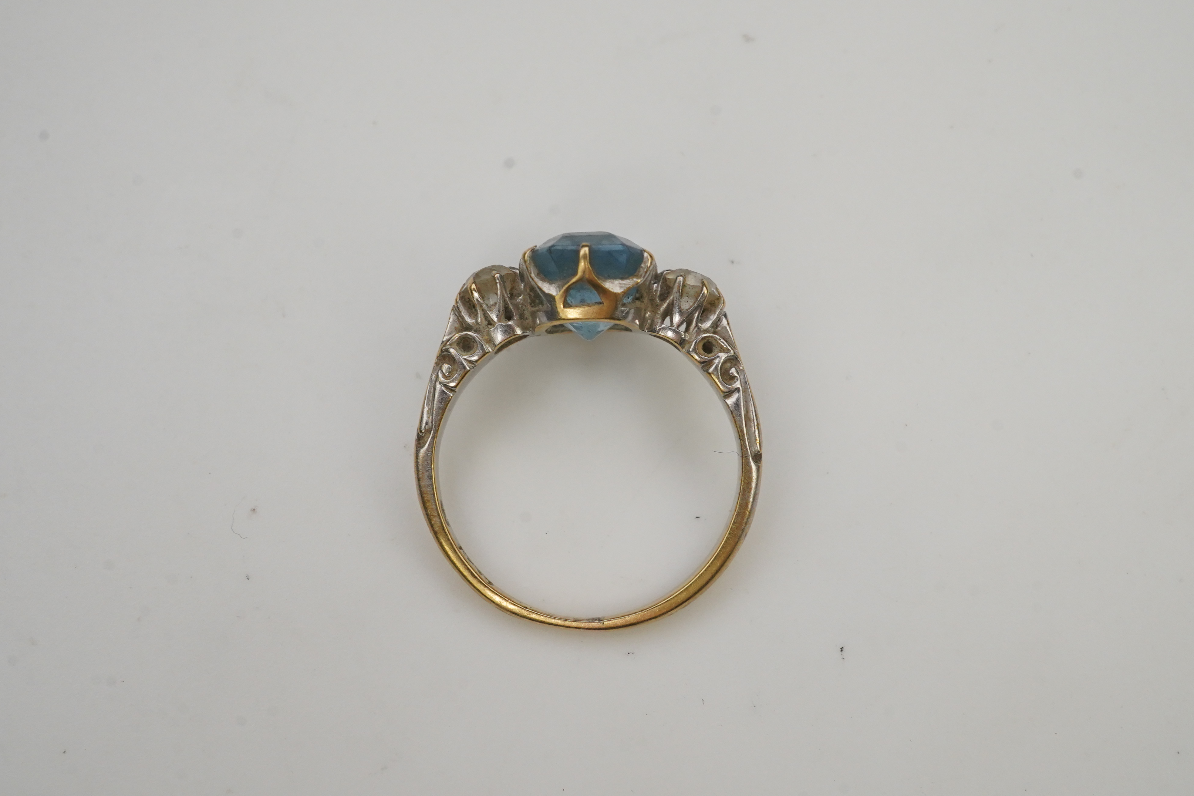 An aquamarine and diamond ring, early 20th century